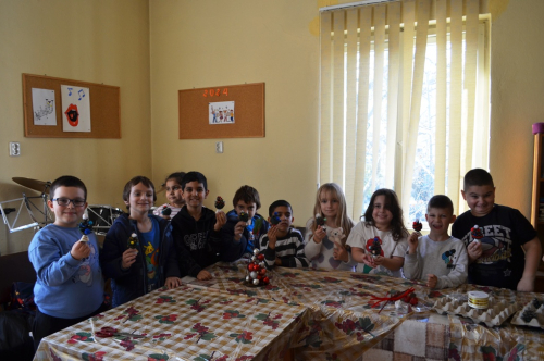 КОЛЕДНА РАБОТИЛНИЦА ЗА ДЖУДЖЕТА